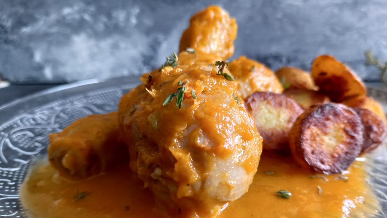 Poulet en sauce (pollo en salsa)